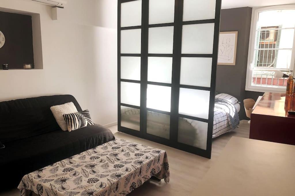 Studio Cosy En Plein Centre-Ville คานส์ ภายนอก รูปภาพ